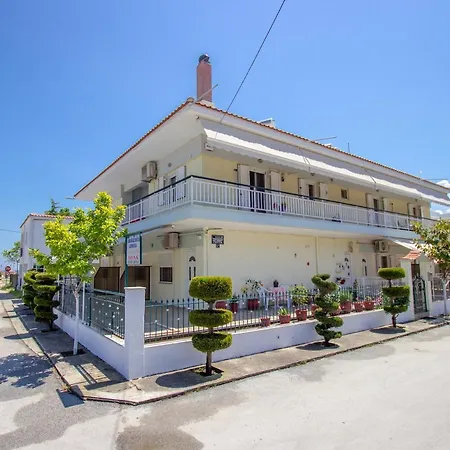 Apartament Lola & *