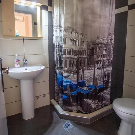 Lola Apartment