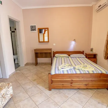 Lola Apartment